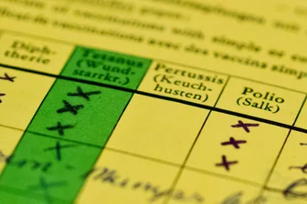 Ungeimpfter Junge stirbt an Diphtherie - Dabei ist der Schutz ganz einfach - Seit Jahrzehnten gibt es einen wirksamen Schutz gegen Diphtherie.