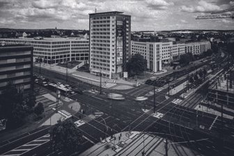 Ungewöhnlicher Bildband: Der andere Blick auf Chemnitz oder eine Stadt in schwarz-weiß - Eine ganz persönliche Sicht auf Chemnitz zeigt der Band „Kamenica“ von Ruediger Glatz.