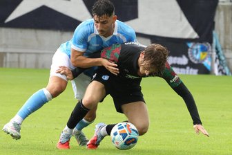 Ungewohnte Schwächen in der Defensive: Chemnitzer FC kassiert vier Tore und verliert Heimspiel gegen Magdeburger Reserve - Ein rassiges Spiel lieferten sich der CFC (hier Domenico Alberico) und die zweite Mannschaft des 1. FC Magdeburg.