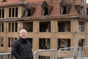 Unglück in Kartuschieranstalt: War es gar keine Explosion? - Auch wenn die Ruine der ehemaligen Kartuschieranstalt, zu DDR-Zeiten der Textilbetrieb VEB Damenkonfektion (Dako), heute fast so aussieht, als habe es eine Explosion gegeben: ihre Stahlbeton-Mauern stehen noch. "Es muss also 1918 ein Brand gewesen sein", ist Gerd Naumann überzeugt. 