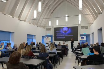 Uni für alle: Neue Veranstaltungsreihe an Plauener Hochschule startet mit Erfolg - Die erste Veranstaltung im Audimax der Dualen Hochschule Plauen besuchten über 50 Zuhörer.