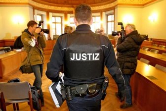 Unister-Falschgeldprozess: Betrüger zu knapp vier Jahren Haft verurteilt -