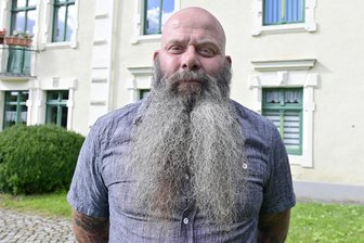 „Uns erdrückt die Last“: Gemeinde im Vogtland im Sog einer Kostenspirale - Hadert mit der Höhe der Umlage: Heiko Spranger, seit 2019 Bürgermeister von Mühlental.