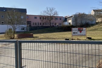 Unterbringung von Asylbewerbern stößt in Reichenbach auf scharfe Kritik - Noch ist geschlossen: Ab Anfang 2027 soll das Areal der CVJM-Fabrik reaktiviert werden.