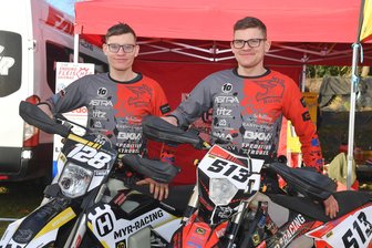 Unterschiedliche Ausbeute für Reinsdorfer Enduro-Brüder - Arvid (links) und Einar Meyer.