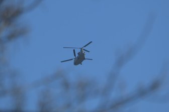 Weiterer Militärhubschrauber der US-Streitkräfte, der über das Erzgebirge flog.