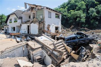 Unvergessliche Eindrücke: Ausgezeichnete Helfer aus dem Erzgebirge berichten von ihrer Zeit im Ahrtal - Ein komplett zerstörtes Haus in Marienthal im Ahrtal, aufgenommen am 18. Juli 2021. Das kleine Dorf wurde weitgehend zerstört.