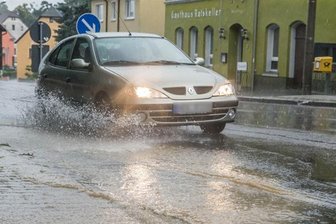 Unwetter sorgen für Feuerwehreinsätze im Erzgebirge -