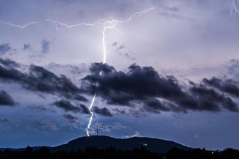 Unwetterwarnung: Schwere Gewitter in Teilen von Sachsen -