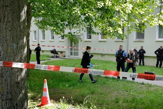 Update: Ein Schwerverletzter bei Auseinandersetzung in Chemnitz - Polizei nennt Details - Der Tatort: ein Altneubau an der Blankenburgstraße.