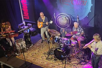 Urgesteine des Krautrock in der „Barbara“ - Guru Guru stehen seit fünfeinhalb Jahrzehnten auf der Bühne.