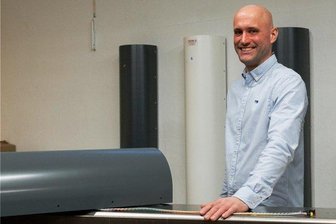 UV-Licht gegen Coronaviren: Limbach-Oberfrohnaer Gymnasium will Geräte doch - Thomas Berlin verkauft in seiner Firma spezielle Geräte, die mit Hilfe von UV-Licht Keime in der Luft töten.