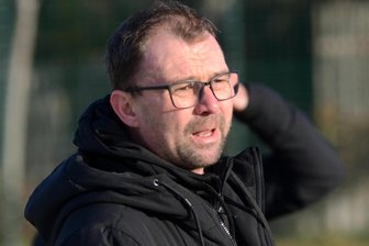 Uwe Kramer als neuer Trainer des BSV Irfersgrün: „Es erwartet keiner, dass wir Rückrundenmeister werden“ - Uwe Kramer stand am Samstag im Testspiel gegen den VfB Auerbach zum ersten Mal als Trainer des BSV Irfersgrün an der Seitenlinie.