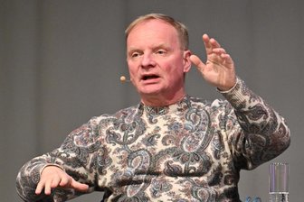 Uwe Steimle entschuldigt sich bei Oelsnitzer Stadtchef im Vogtland - und gibt eine Zusage - Uwe Steimle.