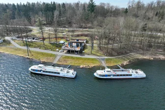 Vandalismus an der Talsperre Pöhl: Ausflugsschiff beschädigt - Eines der beiden Ausflugsschiffe an der Talsperre Pöhl wurde beschädigt. Die Täter werden gesucht.