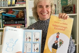 Vater und Sohn haben von einer Westfälin ihre Farben bekommen - Die Illustratorin Christina Leesker aus Münster hat zahlreiche Bildgeschichten über Vater und Sohn koloriert. Links ist ihr Lieblingscomic von e.o.plauen zu sehen, bei dem ein Baum und ein Nagel eine Rolle spielen.