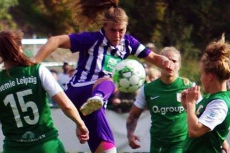 Veilchen drehen zu spät auf - Elisa Polusik verkürzte per Distanzschuss auf 1:2. Am Ende schieden sie und ihre Veilchen dennoch aus dem Sachsenpokal aus.