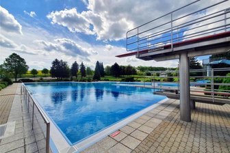 Venusberger Badfest wird verschoben - In den Venusberger Schwimmbecken wird diesen Samstag kein großer Trubel herrschen.