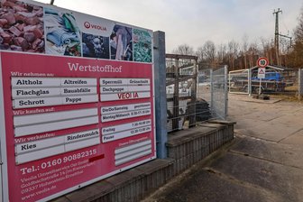Veolia schließt Wertstoffhof in Hohenstein-Ernstthal: Wohin können Kunden ausweichen? - Nur noch bis Ende März kann man Altreifen und Schrott am Kreisverkehr abgeben.