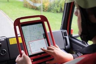 Auf dem Weg zum Einsatzort per App nachschlagen: Die Software unterstützt seit 2015 die meisten sächsischen Feuerwehren.
