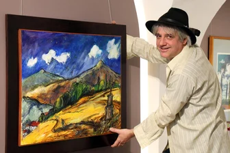 „Verborgene Erinnerung“: Neue Ausstellung von André Uhlig in Hohenstein-Ernstthal - André Uhlig zeigt in der „Kleinen Galerie“ auch das Acrylbild „Wanderer in Böhmen“.