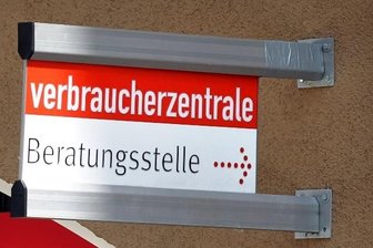 Verbraucherzentrale warnt vor Kundenfänger in Reichenbach - In Reichenbach treibt offenbar ein Kundenfänger sein Unwesen: Er ruft Bürger an und versucht sie zur Verlängerung eines Vertrages zu überreden. Das teilte die Verbraucherzentrale Auerbach mit.