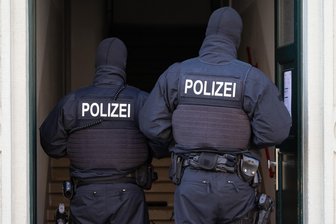 Verdacht auf Millionen-Geldwäsche: Große Razzia im Erzgebirge und im Landkreis Zwickau - Am Dienstag gab es mehrere Durchsuchungen im Erzgebirge.