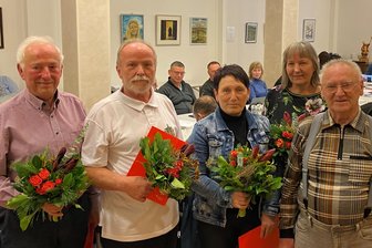 Verdiente Bürger im Lengenfelder Stadtrat geehrt - Lengenfelder Bürgerpreisträger: Jürgen Frank, Michael Roth, Ines Teubert, Cornelia Hackel und Rainer Mothes (v.l.).