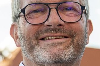 Vereidigung des OB endet mit Kuss -