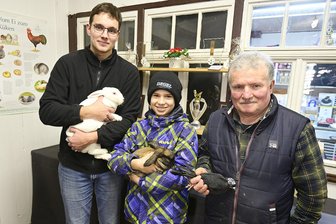 Verein aus dem Vogtland erhält lang ersehnte Chance zum Kauf des eigenen Domizils - Vereinsmeister in Bobenneukirchen wurden Peter Friedrich, Justus Rödel und Franz Steudel (von rechts).