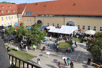 Verein lädt zum großen Sommerfest nach Zwickau-Planitz ein - Zum Frühlingsfest des Vereins Fortschritt–Vision–Diskurs kamen mehr als 1000 Gäste ins Schloss Planitz.