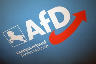Verfassungsschutz darf AfD Niedersachsen vorerst hochstufen - Der Verfassungsschutz in Niedersachsen darf seine Beobachtung des AfD-Landesverbandes vorläufig hochstufen. (Symbolbild)