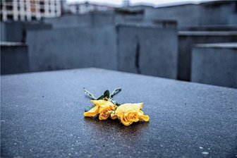 Verfolgte erinnern an Opfer des Nationalsozialismus - An die NS-Opfer wird vielerorts am 27. Januar erinnert. Hier das Holocaust-Mahnmal in Berlin.