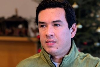 Verfolgter Arzt aus Venezuela hofft auf Bleiberecht in Burgstädt: Härtefallkommission prüft - Otman Quintero aus Venezuela wohnt mit seiner Familie in Burgstädt und hofft auf ein Bleiberecht.
