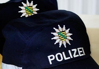 Verfolgungsjagd auf der A72: Polizei stellt flüchtigen Fahrer in Bayern -