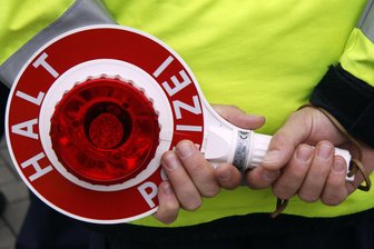 Verfolgungsjagd wegen gestohlener Kennzeichen -