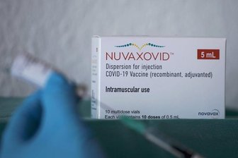 Verhaltene Resonanz zum Novavax-Impfstart in Zwickau - Mit dem Impfstoff Nuvaxovid des US-Herstellers Novavax gibt es nun eine Alternative zu den mRNA-Vakzinen von Biontech und Moderna.