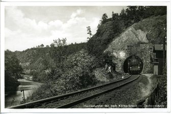 Verheerendes Zugunglück bei Braunsdorf auch Jahrzehnte danach unvergessen - Der Harrastunnel im Jahr 1932. 18 Jahre zuvor rutschte Gestein und Geröll den Felsen hinab. Der Ausgangspunkt eines der schwersten Zugunglücke in Sachsen.