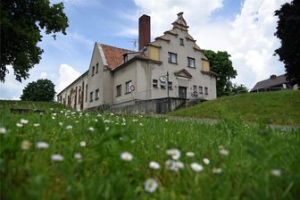 Verkauf für Pflegekompetenzzentrum in Oelsnitz geplatzt - Die Theed-Gruppe unterschrieb den Kaufvertrag für die Turnhalle Alte Reichenbacher Straße Oelsnitz nicht.