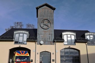 Verkauf in Waldenburg ist perfekt: Rettungswache wechselt Eigentümer - Das ehemalige Feuerwehrgerätehaus am Kirchplatz wird für 159.000 Euro an den Rettungszweckverband verkauft.