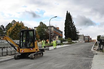 Verkehr in Schwarzenberg Sonnenleithe rollt wieder - Auf der Sachsenfelder Straße im Schwarzenberger Stadtteil Sonnenleithe kann der Verkehr wieder rollen.