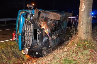 Verkehrsunfall mit Unfallflucht auf der B 173 -