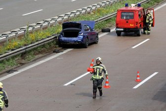Verkehrsunfall mit zwei Verletzten auf der A 4 - 