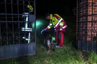 Vermisster aus Schwarzenberg wohlbehalten in Bayern gefunden - Am Wochenende war mit rund 80 Feuerwehrleuten, Polizeihubschrauber und Fährtensuchhunden nach dem Vermissten gesucht worden.