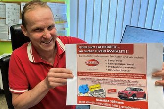 Verrückte Stellenanzeige im Vogtland: Wer hier anfängt, bekommt ein E-Auto - Seit Veröffentlichung dieser Stellenanzeige steht das Telefon von Nawarra-Betriebsleiter Frank Sommer nicht mehr still. Auch zu Hause oder im Volleyballverein will alles wissen, ob das Mini-Angebot der vogtländischen Firma ernst gemeint ist.