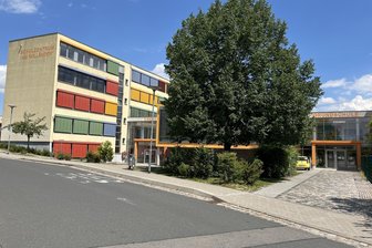 Versäumnis an Grundschule von Valeriia: Gewerkschaft fordert Entlastung der Lehrerinnen und Lehrer - Valeriia hat die Grundschule „Am Holländer“ in Döbeln besucht.