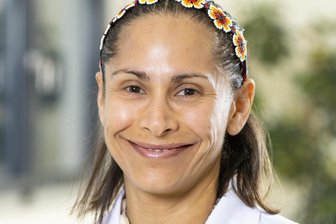 Verstärkung fürs Erzgebirgsklinikum: Neue Chefärztin leitet die Geriatrie - Seit Januar leitet Carolina Alvarado Solórzano als Chefärztin die Geriatrie in Stollberg.