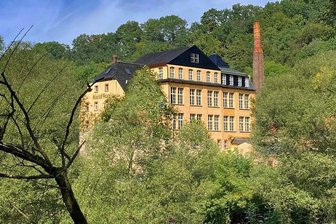 Versteckte Schatzkammer an der Zschopau - Viele Passanten wissen gar nicht, welche Schätze in der 200 Jahre alten denkmalgeschützten "Tannenhauerfabrik" am Zschopauufer zwischen Braunsdorf und Flöha gehütet werden.