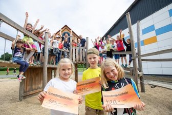 Versteigerungserlös kommt Kindern zugute - 
