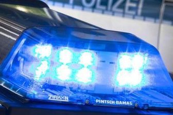 Verstoß gegen Coronaschutz: Polizei löst Feier zur Wintersonnenwende auf -